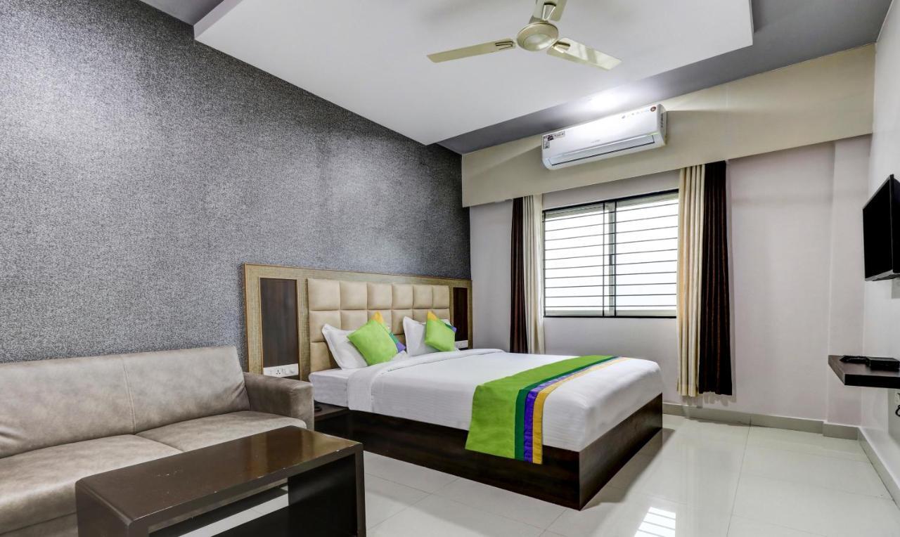 Treebo Sahara Suites 750 M From St Johns Medical College And Hospital Bangalore Bagian luar foto